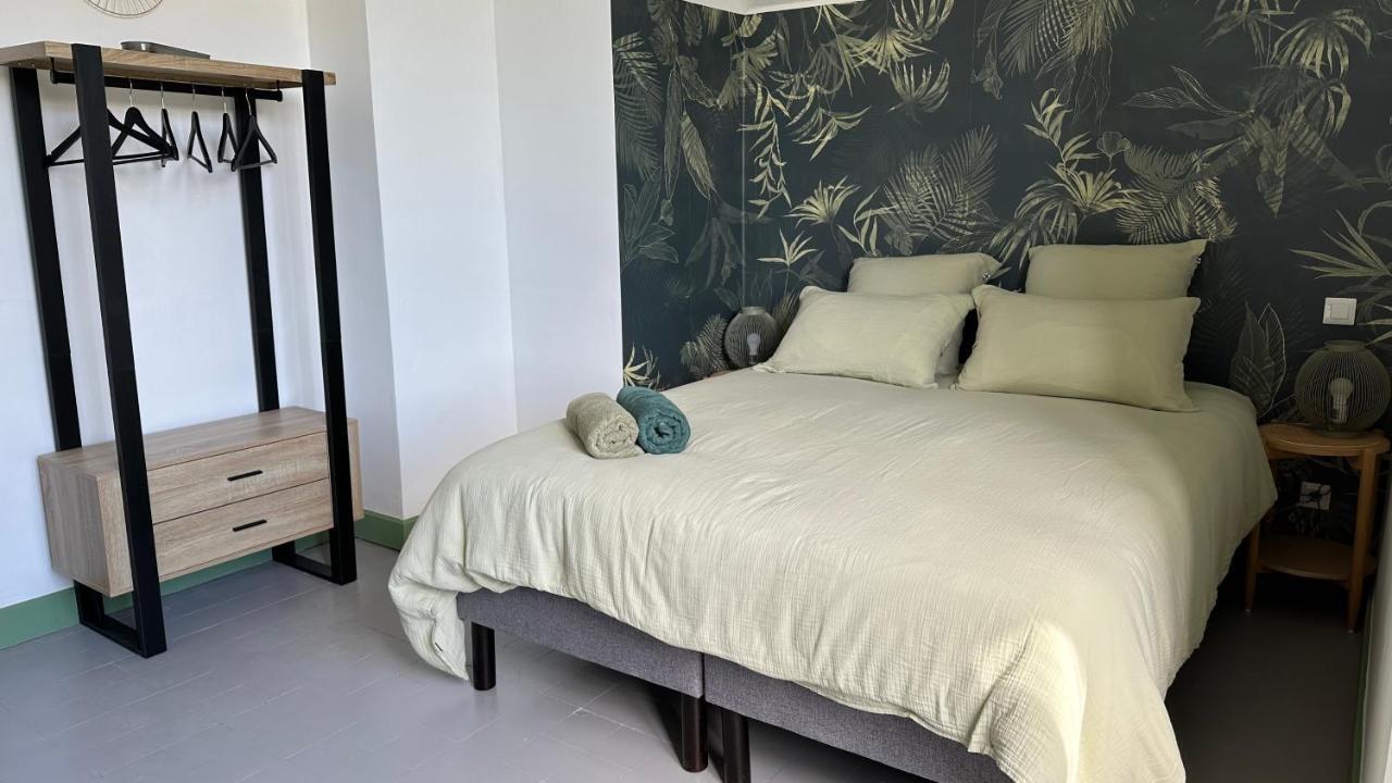 Chambre Tropicale Au Domaine De L'Aven Villeneuve-Minervois Екстер'єр фото